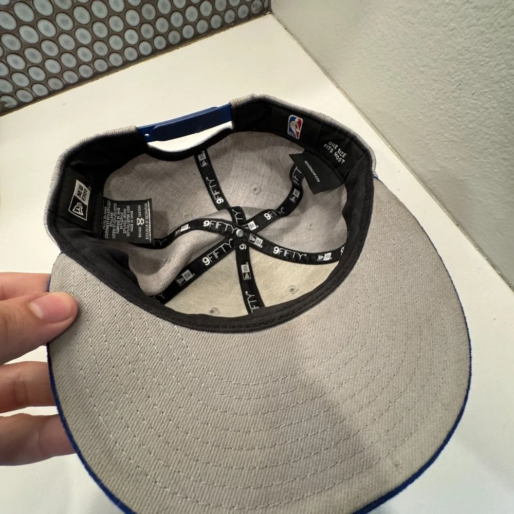 Golden State Warriors Hat Cap Snap Back New Era Gray Blue Yellow Logo OSFM Adult